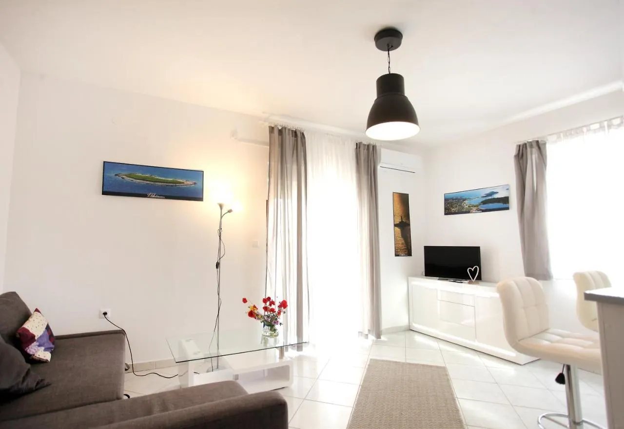 Apartment Maria location