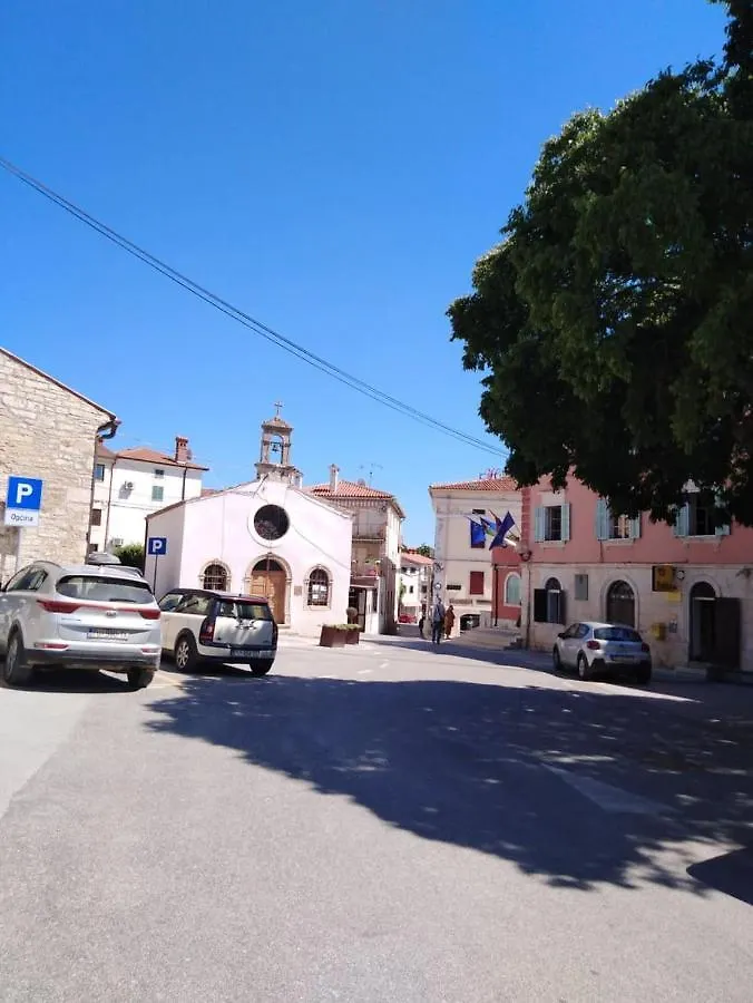 Apartment Maria ميدولين